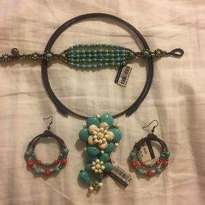 INDIAN MADE JEWELRY SET + BONUS BANGLE